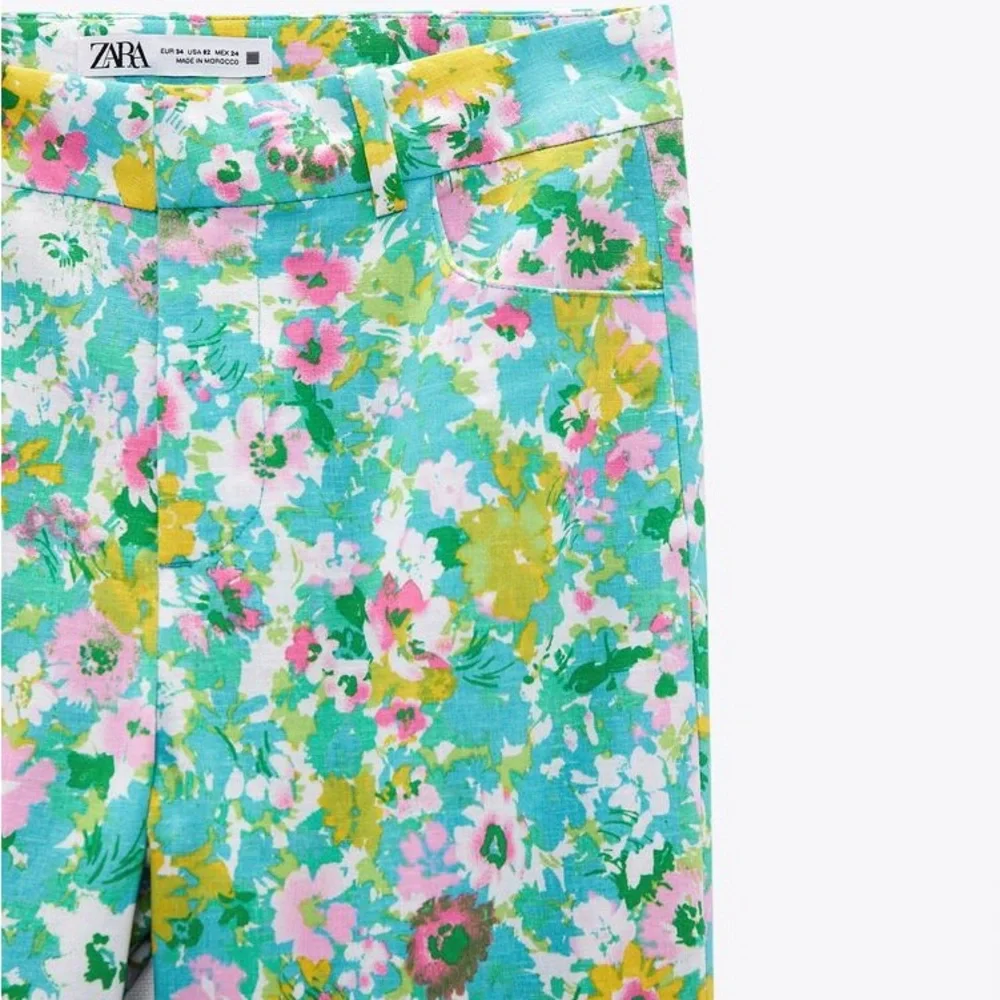 ZARA PRINTED‎ LINEN-BLEND MINI FLARE TROUSERS